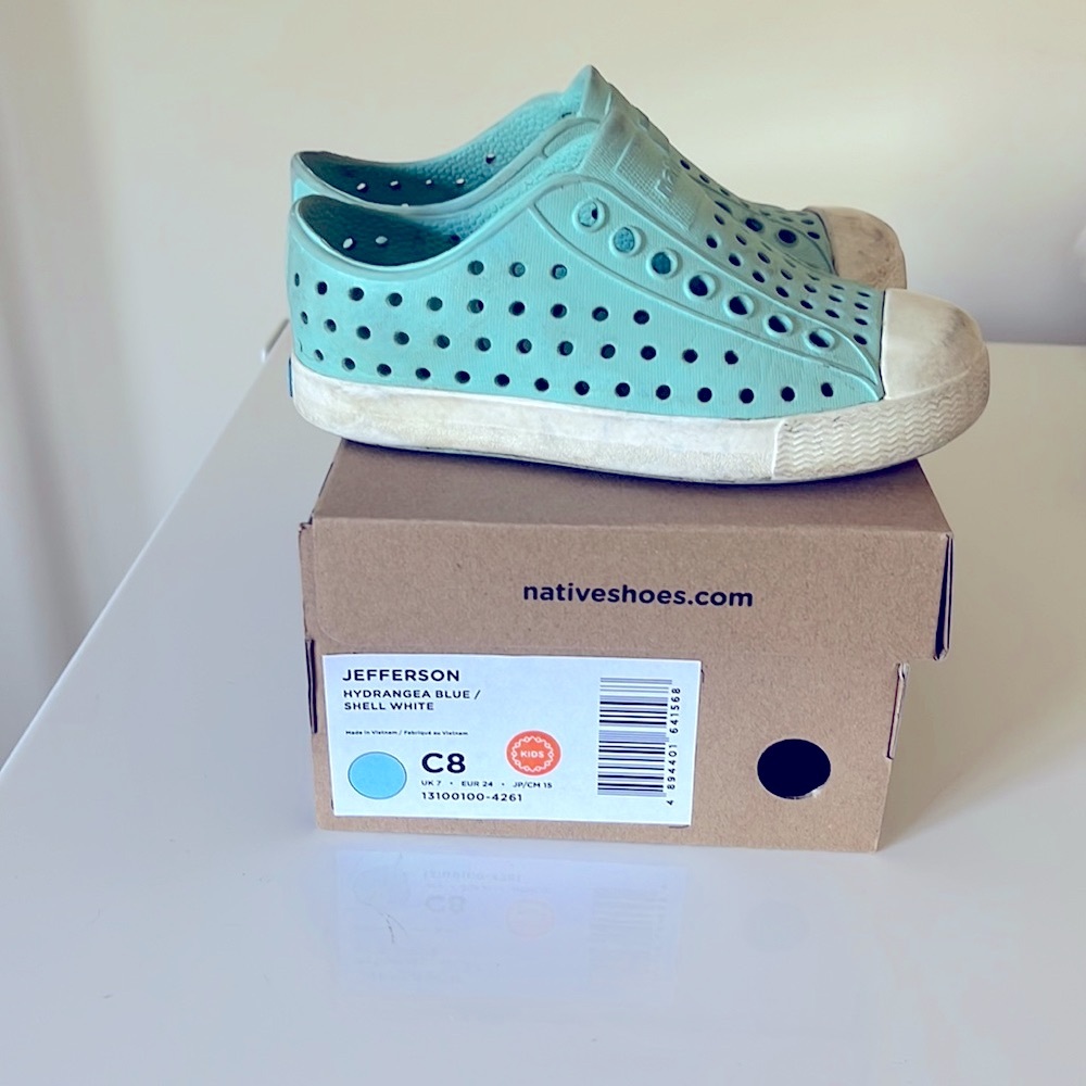 Native Jefferson size C8 in hydrangea blue / shell white